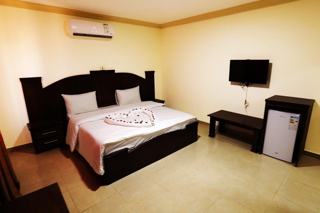 Jordan Flower Hotel Aqaba Exterior foto